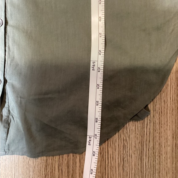Splendid Women’s Dark Green Casual Button-Down Shirt – Size L - NWT - Picture 4 of 8